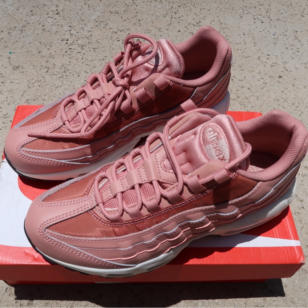 Nike Rust Pink Air Max 95 Sneakers